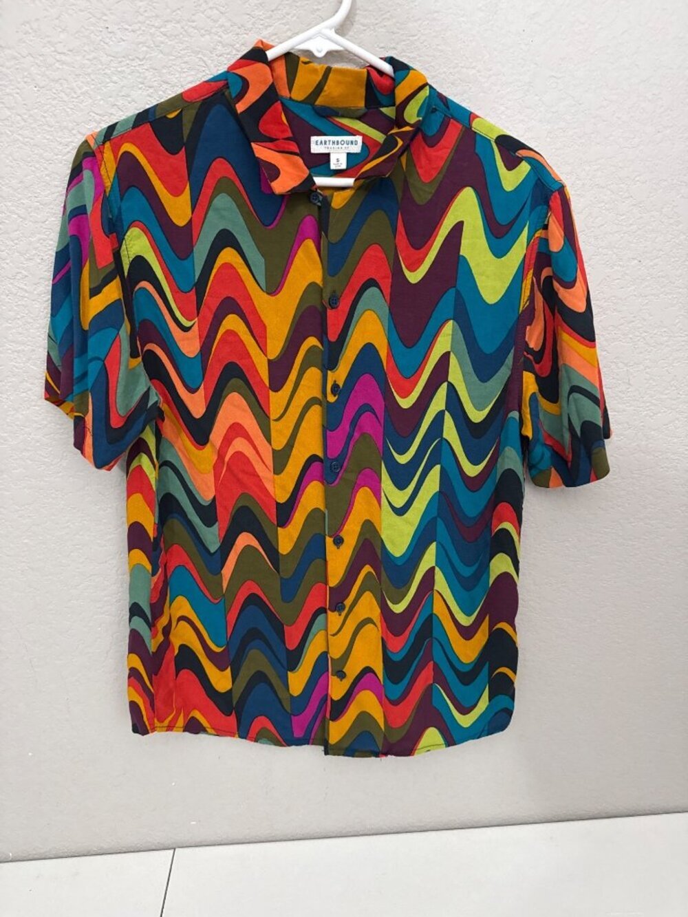 Earthbound Trading Co Multicolor Wave Pattern Button-Up Shirt S Retro